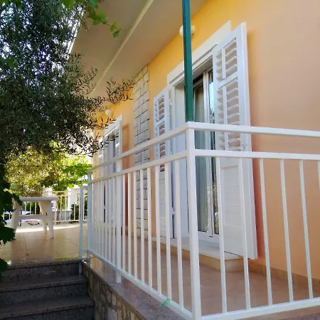 Antulov Apartamento Srima