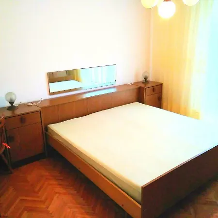 Apartamento Antulov Srima